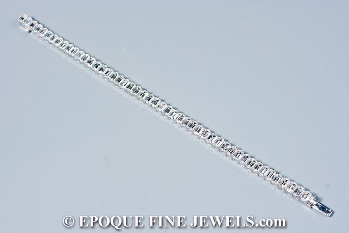 A very fine emerald cut diamond line bracelet | MasterArt